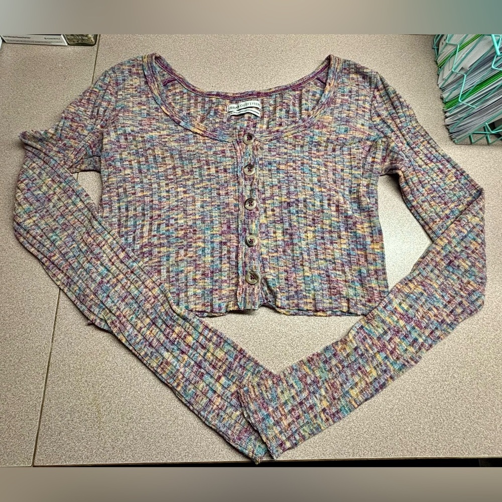 Urban Outfitters Women’s L Striped Button Down Knit Long Sleeve Cropped Top -EUC